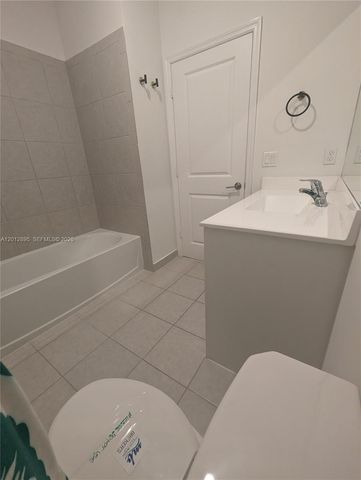 235 SW 159th Ter 235, Pembroke Pines, FL 33027