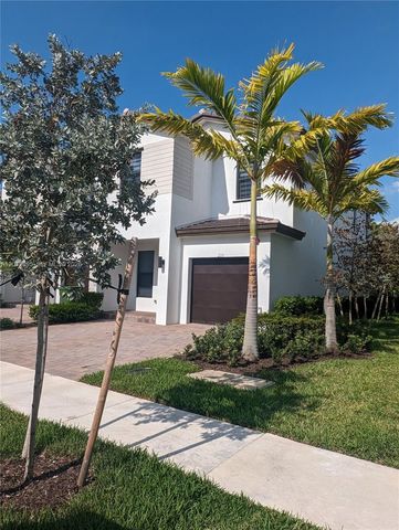 235 SW 159th Ter 235, Pembroke Pines, FL 33027