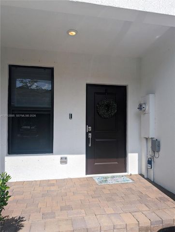 235 SW 159th Ter 235, Pembroke Pines, FL 33027