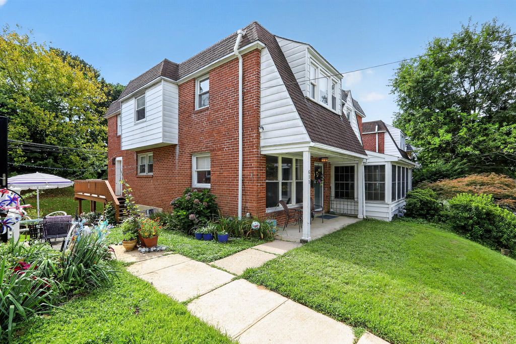 611 N JACKSON ST, Media, PA 19063