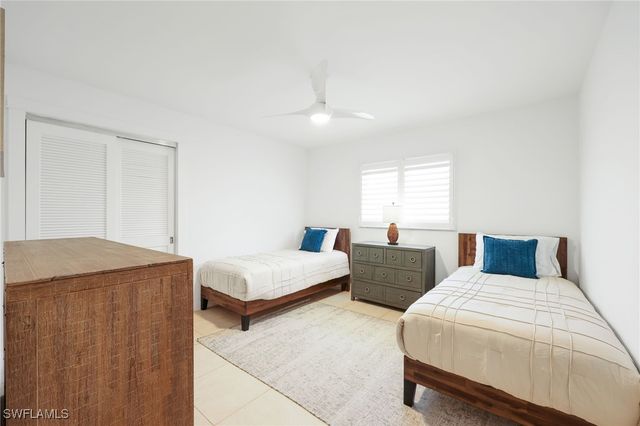 648 96th AVE N, Naples, FL 34108