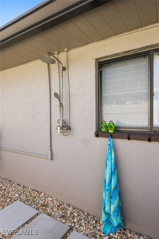 648 96th AVE N, Naples, FL 34108