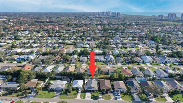 648 96th AVE N, Naples, FL 34108