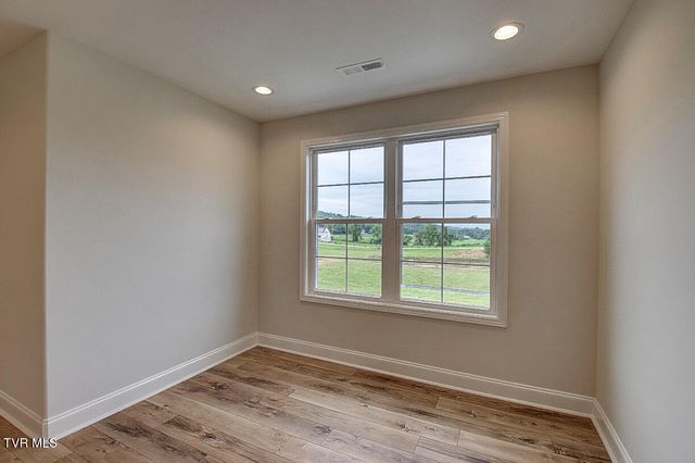 416 Tortoise Way, Jonesborough, TN 37659