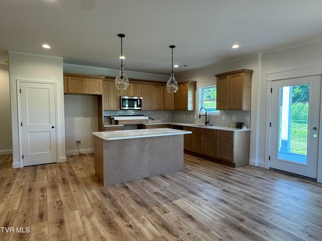 416 Tortoise Way, Jonesborough, TN 37659
