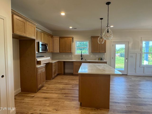 416 Tortoise Way, Jonesborough, TN 37659