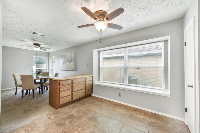 331 Enfield Drive, Highlands, TX 77562