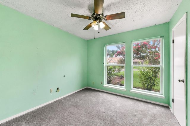 331 Enfield Drive, Highlands, TX 77562