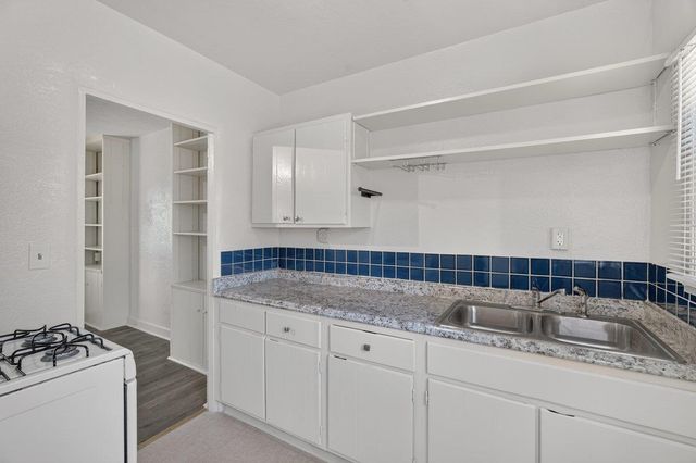 721 9th Street, Pacific Grove, CA 93950