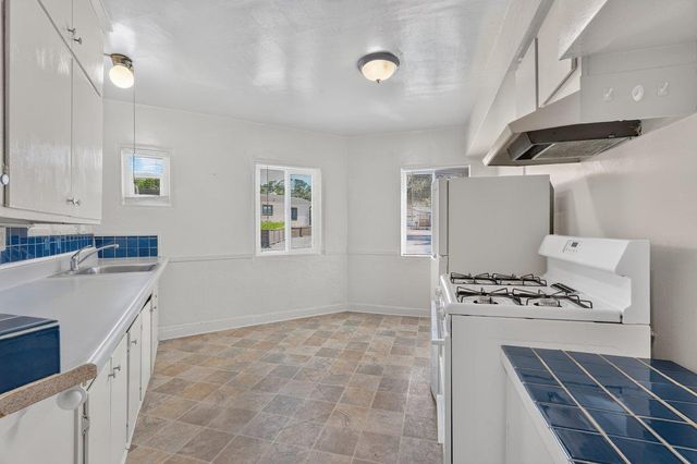 721 9th Street, Pacific Grove, CA 93950