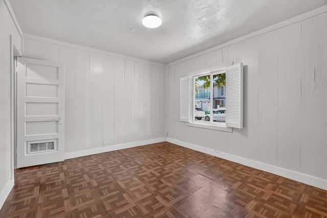 721 9th Street, Pacific Grove, CA 93950