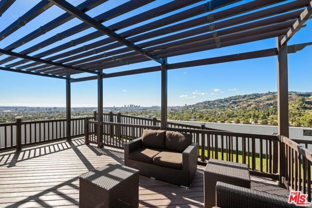 7250 Franklin Avenue 507, Los Angeles, CA 90046