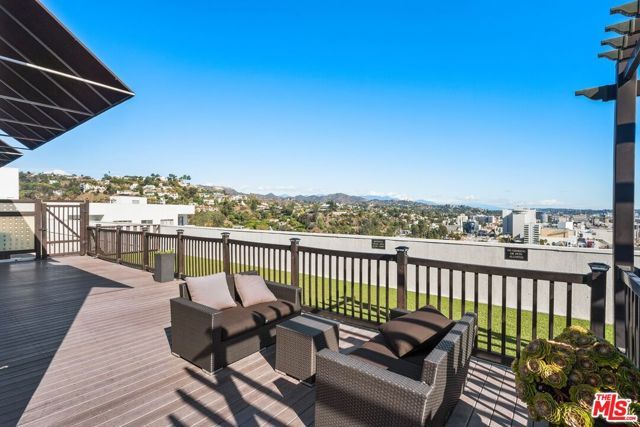 7250 Franklin Avenue 507, Los Angeles, CA 90046