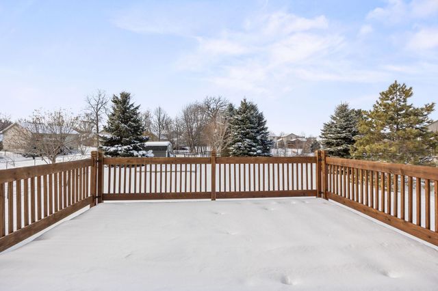 1338 Oakwood Lane, Hanover, MN 55341