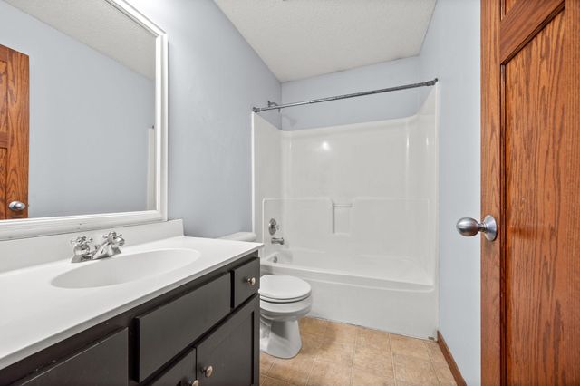 1338 Oakwood Lane, Hanover, MN 55341