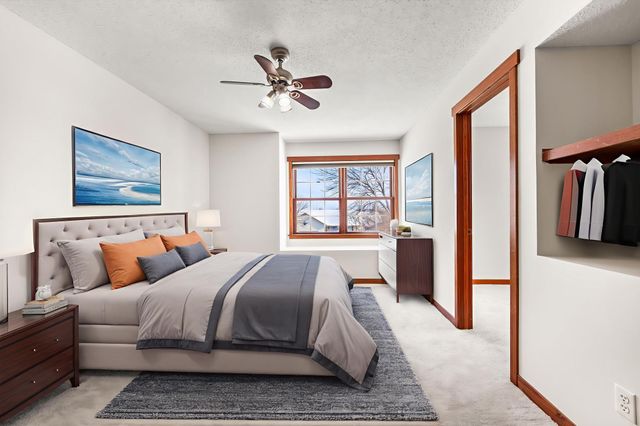 1338 Oakwood Lane, Hanover, MN 55341