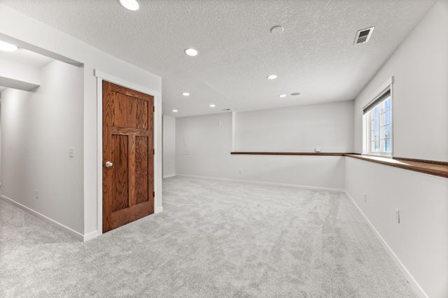 1338 Oakwood Lane, Hanover, MN 55341