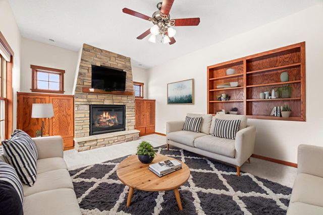 1338 Oakwood Lane, Hanover, MN 55341