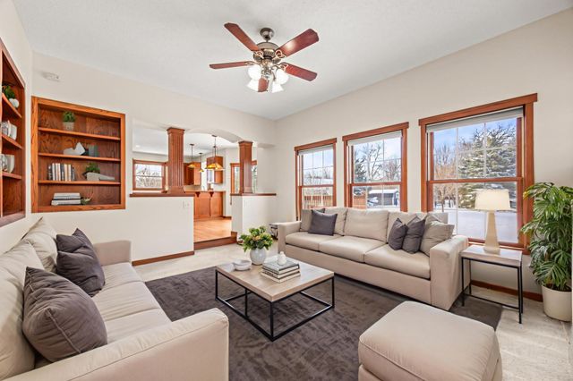 1338 Oakwood Lane, Hanover, MN 55341