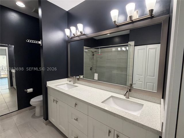 2370 SW 18th Ave, Fort Lauderdale, FL 33315
