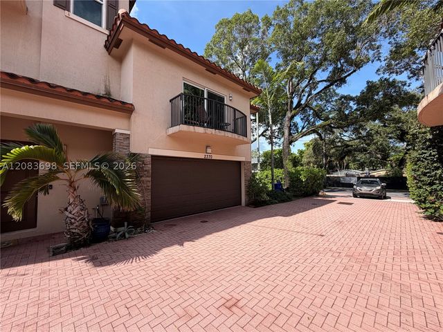 2370 SW 18th Ave, Fort Lauderdale, FL 33315