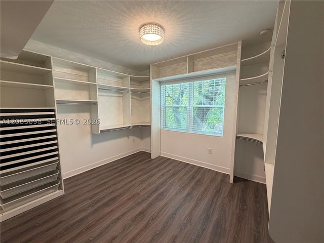 2370 SW 18th Ave, Fort Lauderdale, FL 33315