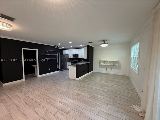 2370 SW 18th Ave, Fort Lauderdale, FL 33315