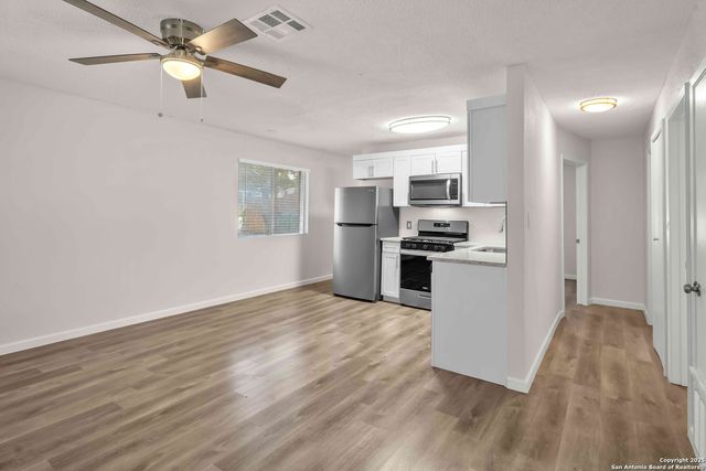 410 Regina, San Antonio, TX 78223