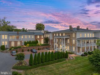 411 N LOUDOUN ST #203, Winchester, VA 22601