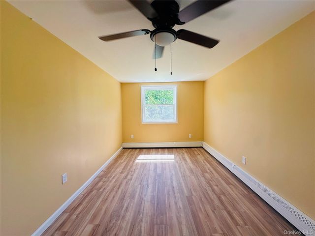 26 Spring St, Chelsea, NY 12512