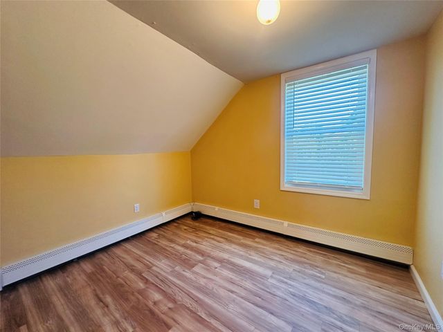 26 Spring St, Chelsea, NY 12512