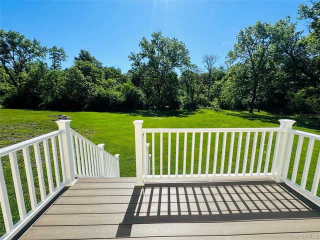 26 Spring St, Chelsea, NY 12512