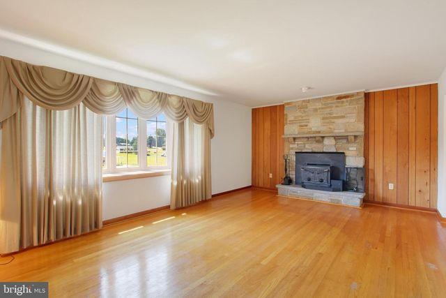 3320 LINEBORO RD, Manchester, MD 21102