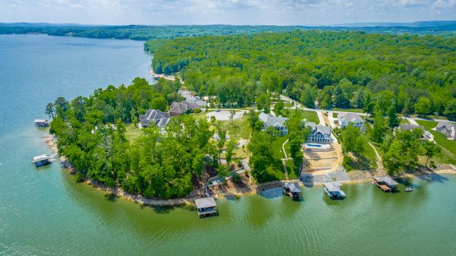 1738 Bayfront Drive, Soddy Daisy, TN 37379