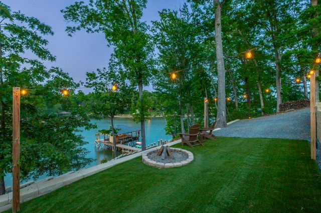 1738 Bayfront Drive, Soddy Daisy, TN 37379