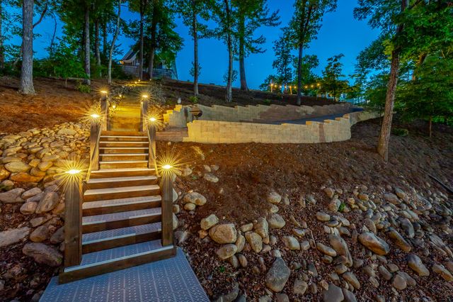 1738 Bayfront Drive, Soddy Daisy, TN 37379