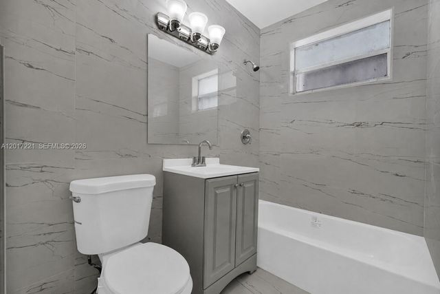 1375 NW 77th St, Miami, FL 33147