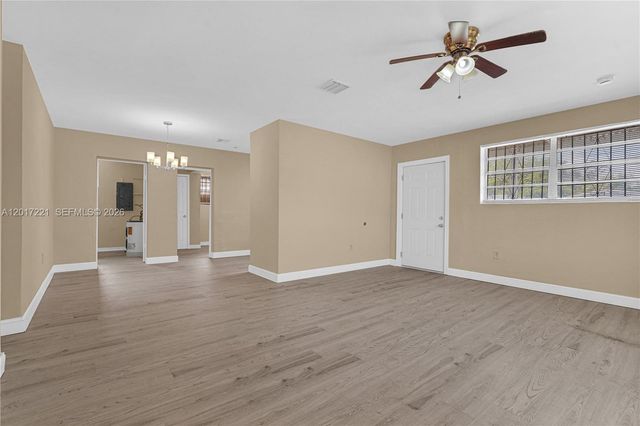 1375 NW 77th St, Miami, FL 33147