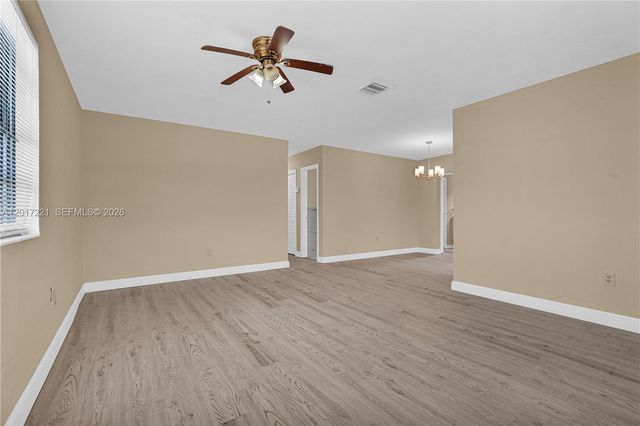 1375 NW 77th St, Miami, FL 33147
