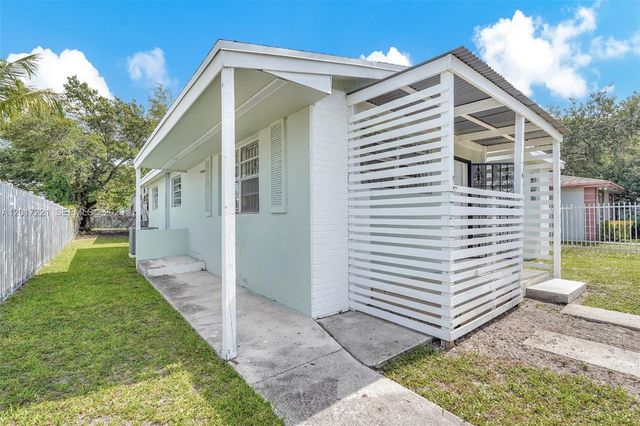 1375 NW 77th St, Miami, FL 33147