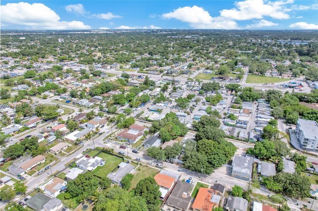 1375 NW 77th St, Miami, FL 33147