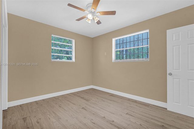 1375 NW 77th St, Miami, FL 33147