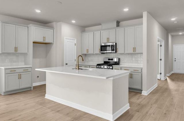 2066 Lavender Bloom Road, Ravenel, SC 29470