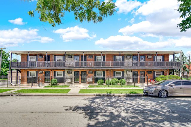 184 W 147th Street, Harvey, IL 60426