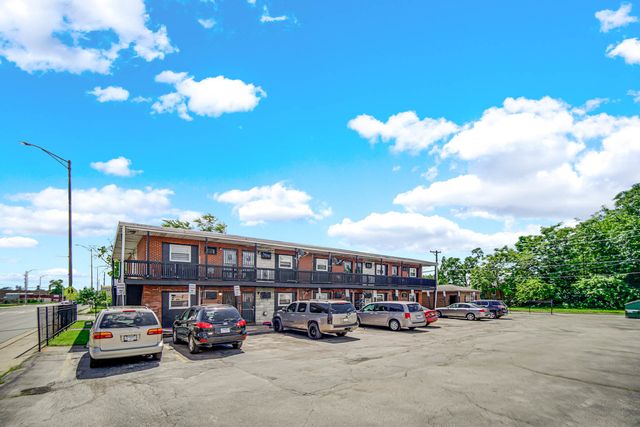 184 W 147th Street, Harvey, IL 60426