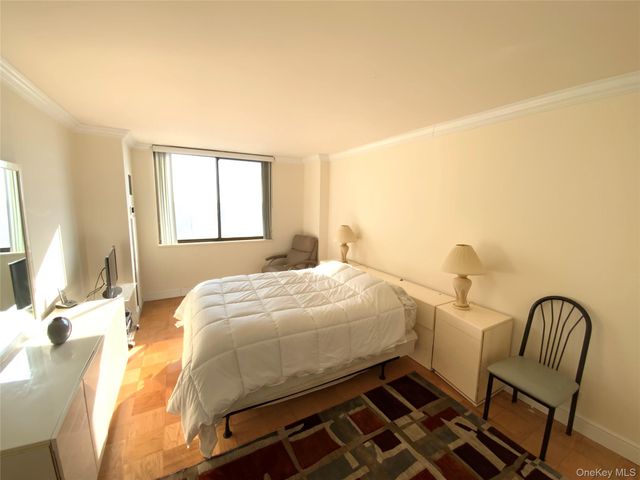 26910 Grand Central Parkway 8Y, Floral Park, NY 11005