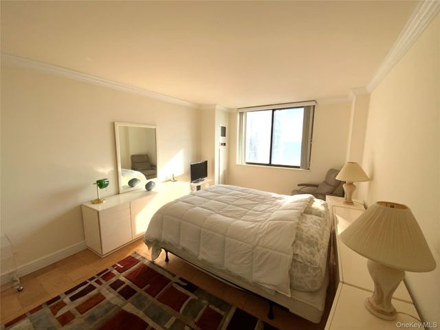 26910 Grand Central Parkway 8Y, Floral Park, NY 11005