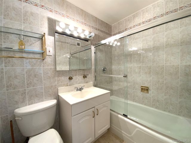 26910 Grand Central Parkway 8Y, Floral Park, NY 11005