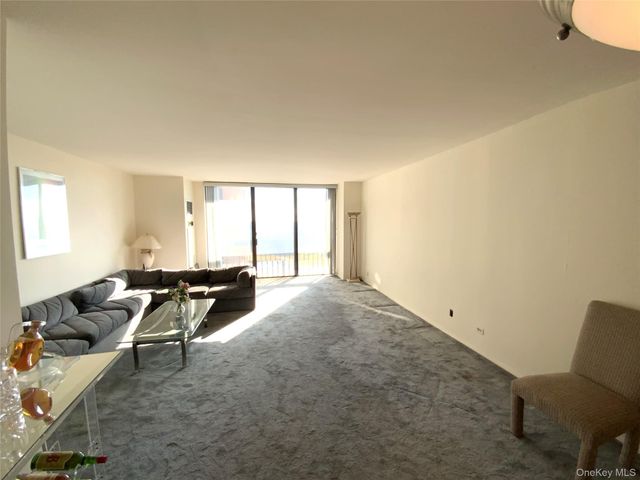 26910 Grand Central Parkway 8Y, Floral Park, NY 11005