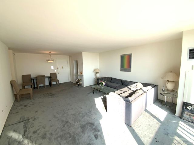 26910 Grand Central Parkway 8Y, Floral Park, NY 11005